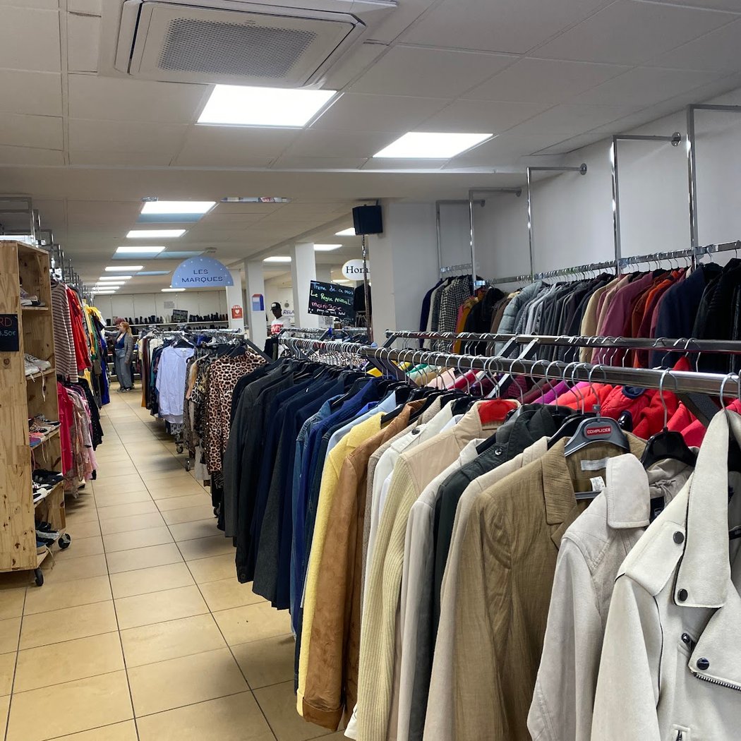 Le Relais, la Boutique Mantes-la-Jolie (Réseau Ding Fring) 3